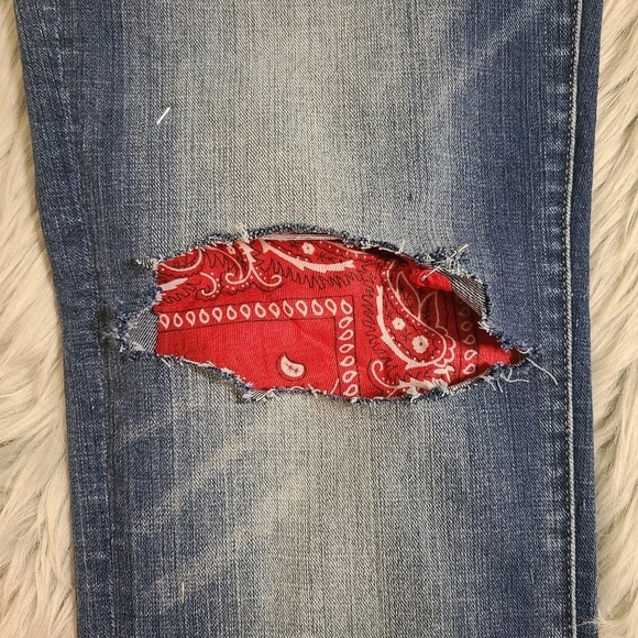 American Eagle Distressed  Straight Leg Jeans - Picture 7 of 14